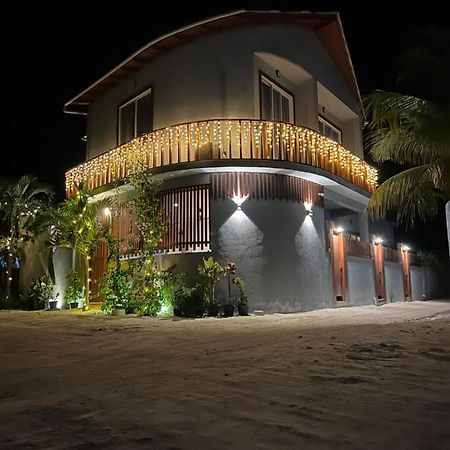 Finolhu Dhigurah Hotel Дхигура Екстериор снимка