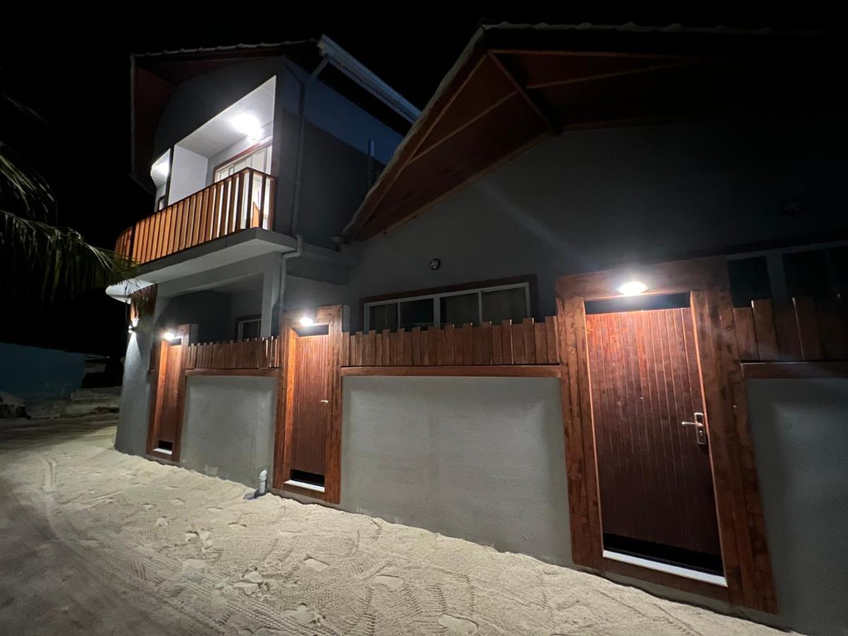 Finolhu Dhigurah Hotel Дхигура Екстериор снимка
